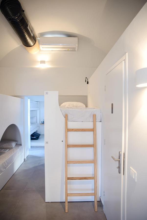 Central Hostel Oia Dış mekan fotoğraf